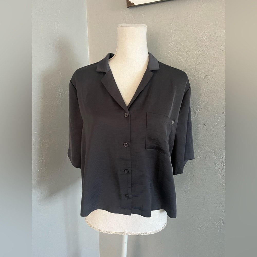 Fabletics Sleep Button Down Top Size Xl - image 2